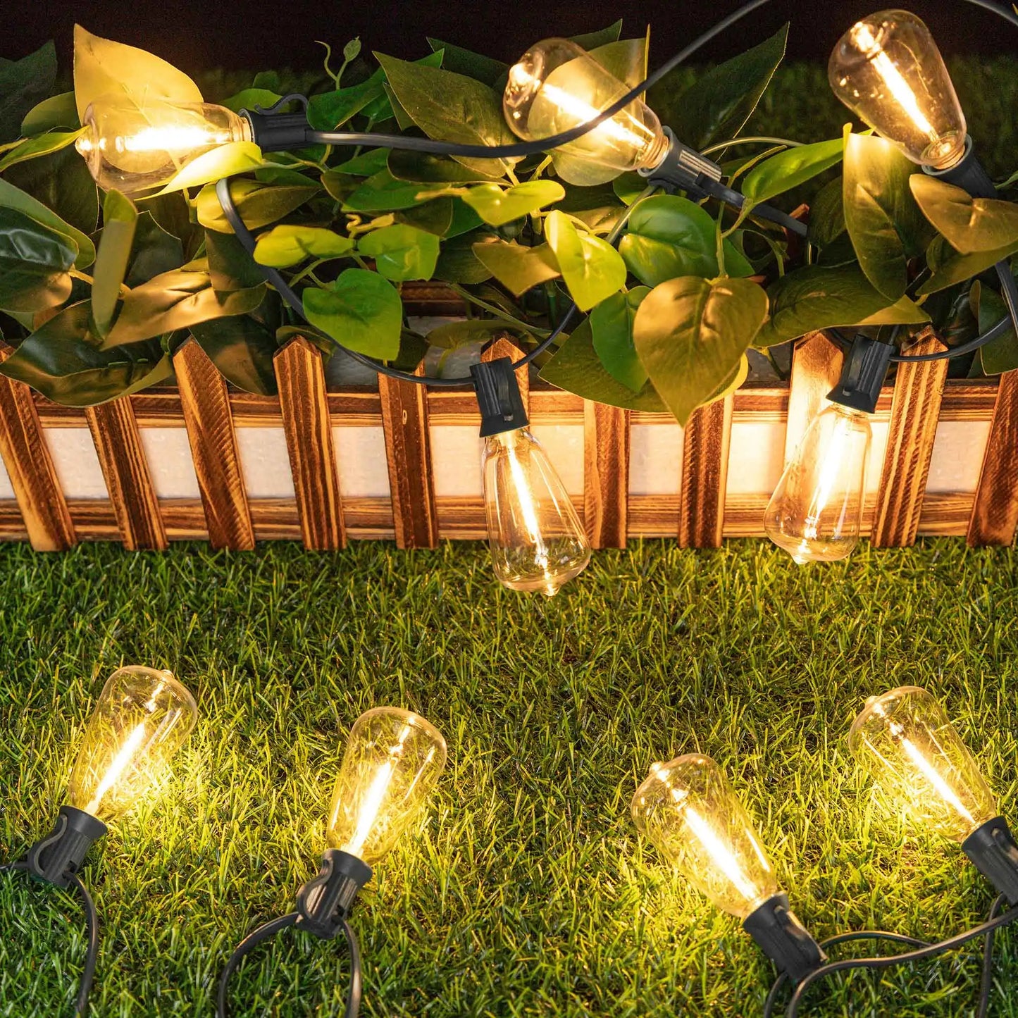 Solar Globe G40 Patio Light