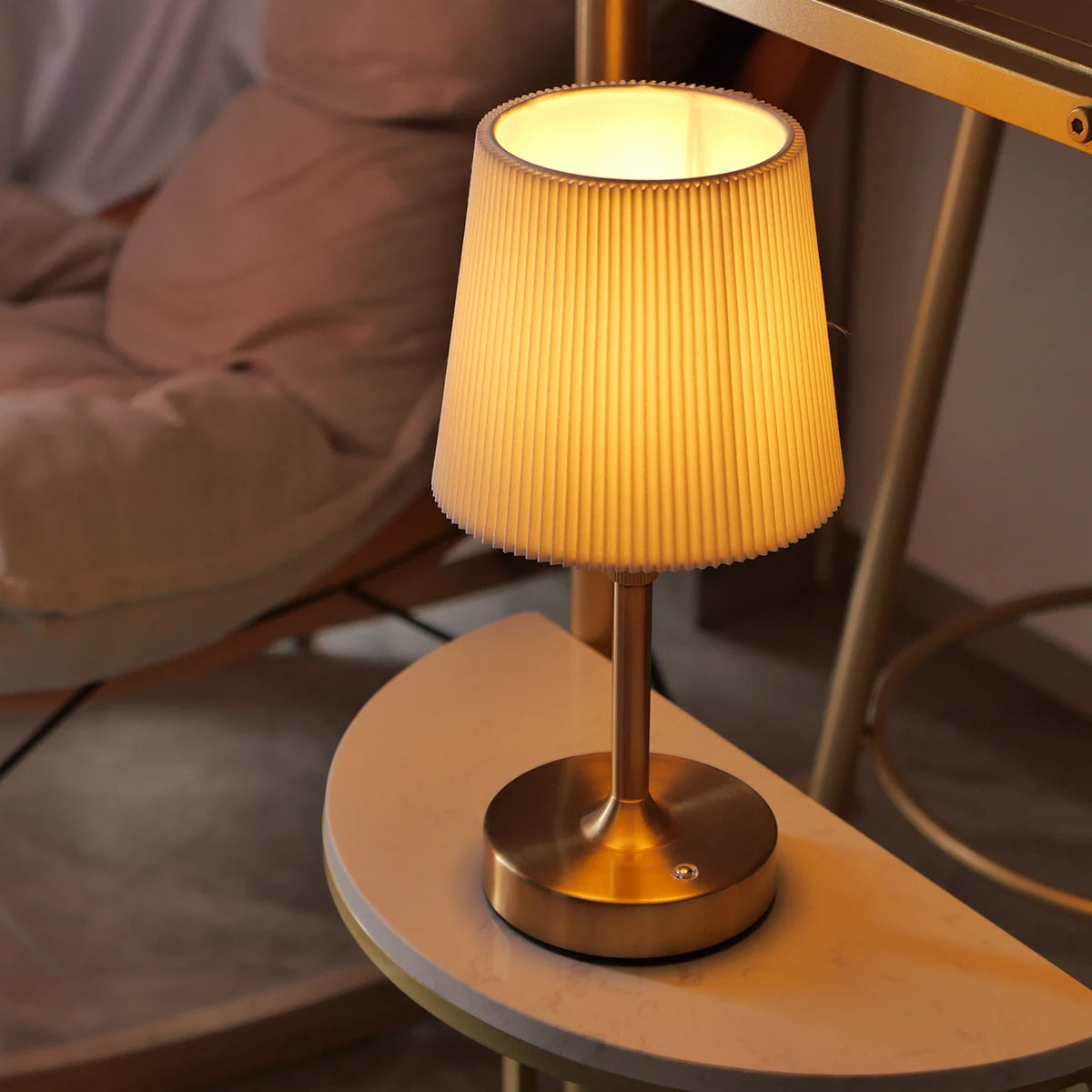 GlowCap lamp